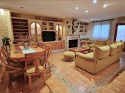 Casa a la venta de 4 dormitorios, Cochera, Terraza con...