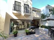 CASA A LA VENTA EN Av. Domingo Diez 1201, Lomas De La...