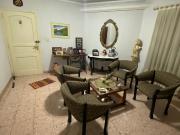 CASA A LA VENTA EN BARRIO SGTO CABRAL CON COCHERA