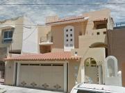 CASA A LA VENTA, EN JARDINES VISTA HERMOSA,COLIMA....