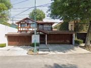 CASA A LA VENTA EN LOMAS DE CHAPULTEPEC. REMATE ADJUDICADO