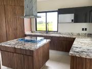 Casa a la Venta en Metepec Colonia LLano Grande ZG 24 638