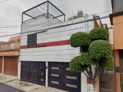 CASA A LA VENTA EN NUEVA VALLEJO, CDMX. REMATE ADJUDICADO