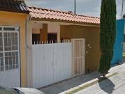 CASA A LA VENTA EN RESIDENCIAL FLORESTA, IRAPUATO,...