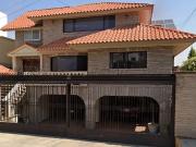 CASA A LA VENTA EN SATELITE, NAUCALPAN, MEXICO, REMATE...