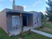 Casa a la venta en Villa Parque Siquiman a estrenar!...