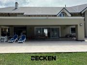 Casa a la venta Lomas de la Carolina fondo golf 5...