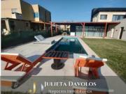 Casa a laguna 5 ambiente en venta en San Sebastian Área 1 Casa a laguna 5 ambiente en venta en San Sebastian Área 1