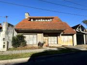 Casa a modernizar proxima al centro de Bernal