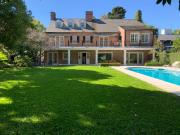 Casa a nuevo! Libertador al Río, calle cortada, 1150 m2...