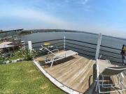 Casa a Orilla del Lago de Tequesquitengo