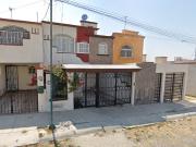 Casa A Precio De Remate Bancario En El Capricho, San...