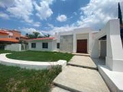 Casa a precio de terreno en jardines del lago en venta