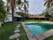 Casa a Precio de Terreno en Colinas de San Javier