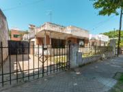CASA A RECICLAR 2 DORMITORIOS DUPLEX. EXCELENTE...