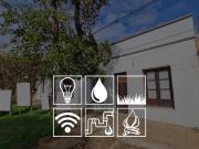 Casa a refaccionar en gran ubicación