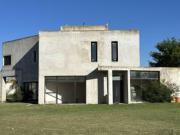 CASA A REFACCIONAR / TERMINAR EN PRADOS DE LA ADELINA