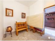 Casa a reformar con jardín grande