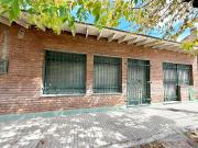 Casa a terminar + Salon al frente