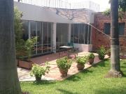 casa a tres cuadras del centro