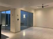 Casa a un nivel, moderna, cuenta con 200m2 de terreno y...