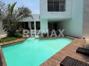 Casa a una cuadra de prolongación Montejo