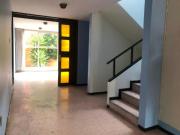 Casa a unos metros de Plaza Crystal