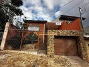 Casa à venda, 03 dormitórios, 01 suíte, 217 m²,...