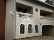 Casa à venda, 03 dormitórios sendo 01 suíte, Parque...