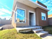 CASA A VENDA 03 QUARTOS COM PATIO E VAGAS DE GARAGEM