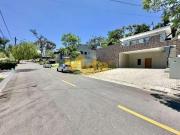 Casa á venda 03 quartos em Granja Viana Cotia