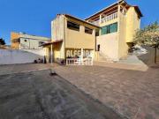 CASA À VENDA, 04 QUARTOS NO BAIRRO FUNCIONÁRIOS