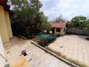 Casa com 3 dormitórios à venda, 122 m² por R$...