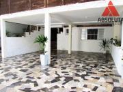 Casa com 5 dormitórios à venda, 200 m² por R$ 650.000,00...