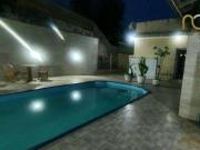 Casa com 4 dormitórios à venda, 235 m² por R$...