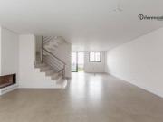 Casa com 3 dormitórios à venda, 240 m² por R$...