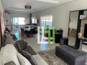 Casa com 3 dormitórios à venda, 250 m² por R$...