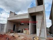 Casa com 3 dormitórios à venda, 271 m² por R$...
