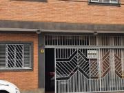 Casa à venda 2 Quartos, 1 Suite, 2 Vagas, Centro,...