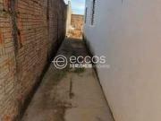 Casa à venda, 2 quartos, 1 vaga, Jardim Elza Amuí I...