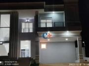 Casa à venda, 300 m² por R$ 2.600.000,00 Condomínio La...