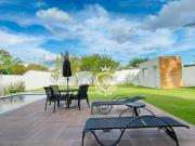 Casa com 4 dormitórios à venda, 309 m² por R$...
