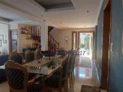 Casa com 4 dormitórios à venda, 320 m² por R$...