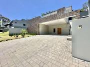 Casa com 3 dormitórios à venda, 321 m² por R$...