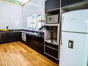 Casa com 4 dormitórios à venda, 360 m² por R$...
