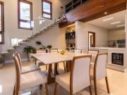 Casa com 3 dormitórios à venda, 370 m² por R$...