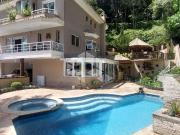 Casa à venda, 370 m² por R$ 3.200.000,00 Jardim Itatinga...