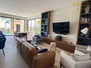 Casa com 3 dormitórios à venda, 380 m² por R$...