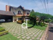 Casa com 3 dormitórios à venda, 398 m² por R$...