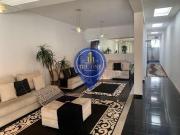 Casa à venda, 3 dormitorios, 3 suites, 4 vagas e 242m2...